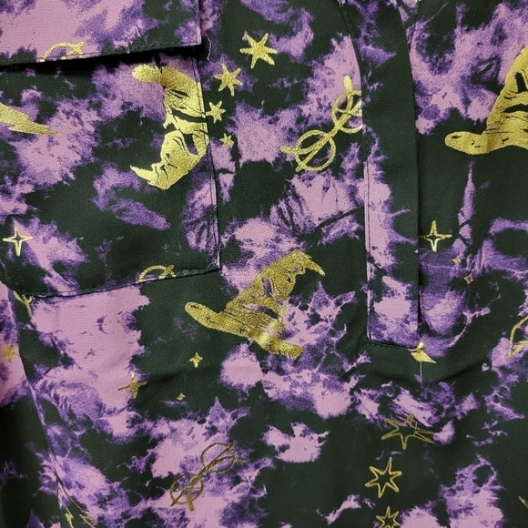 Torrid Harry Potter Galaxy Icons Harper Georgette Blouse Purple Gold 2X - Picture 5 of 8
